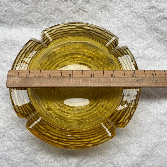 Anchor Hocking Soreno Ashtray Amber Gold Ribbed Glass MCM Vintage 6-1/4 Inch - Picture 2 of 10